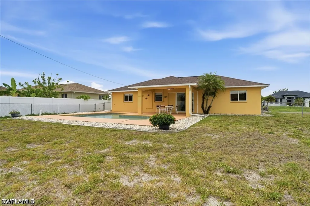 919 NE 18th Terrace Cape Coral FL 33909