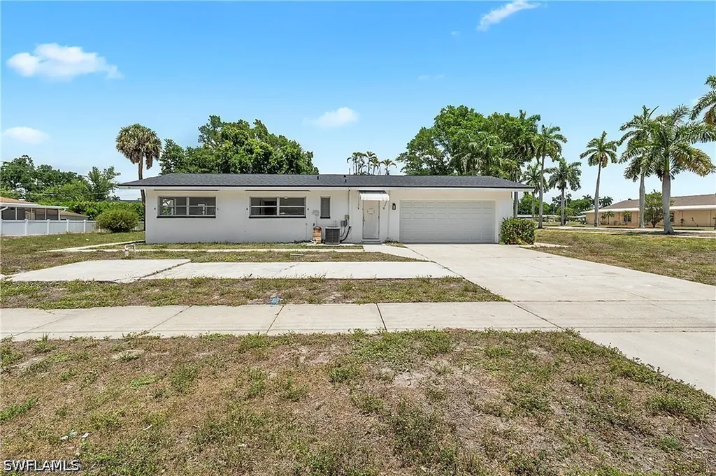 10300 Mcgregor Boulevard Fort Myers FL 33919