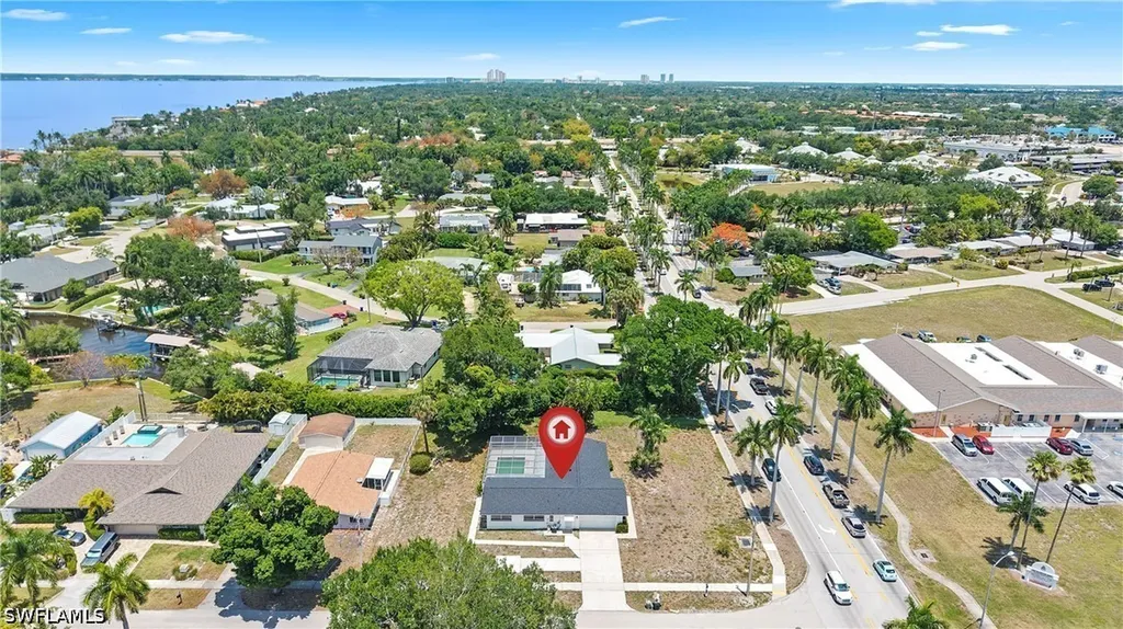 10300 Mcgregor Boulevard Fort Myers FL 33919