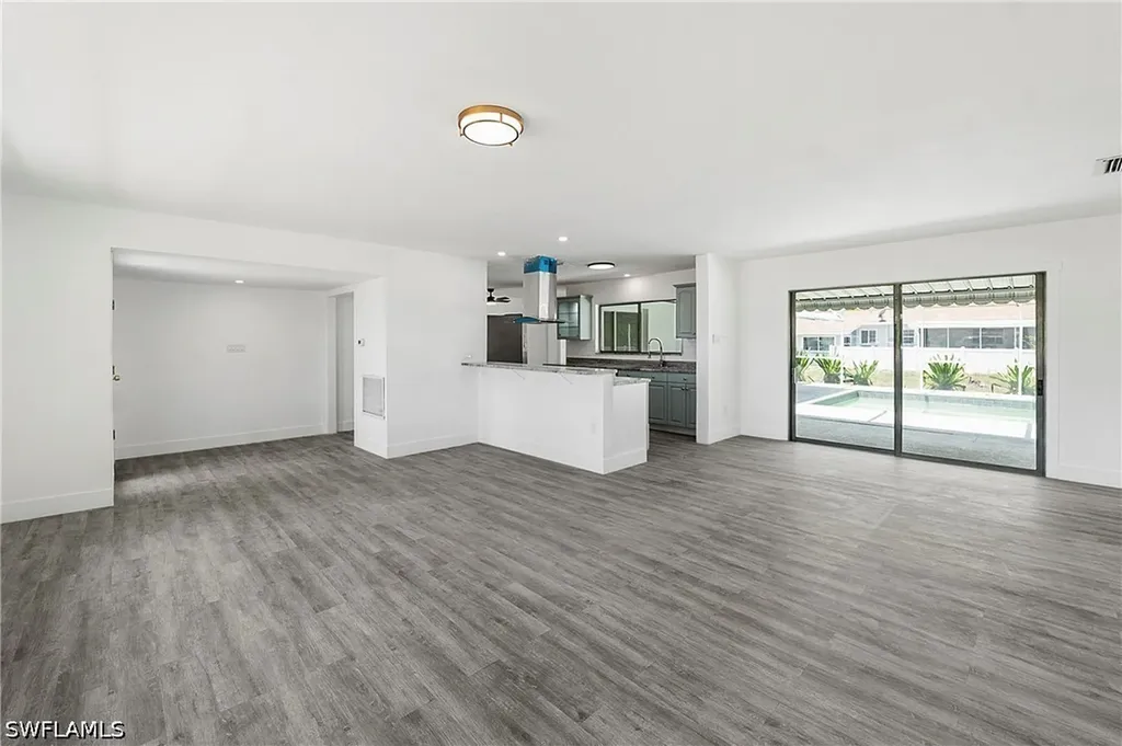 10300 Mcgregor Boulevard Fort Myers FL 33919