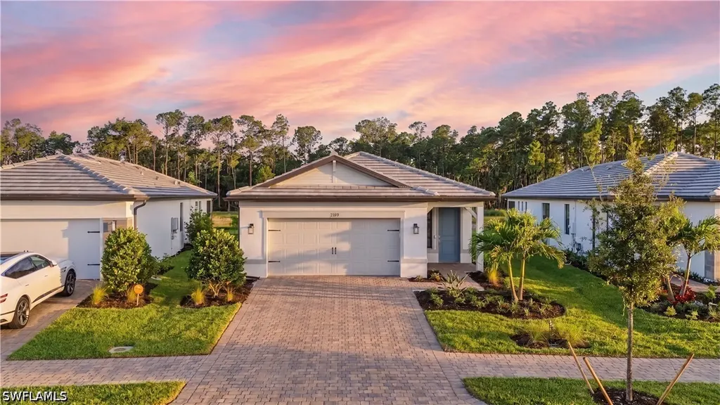 Naples FL, 2139 Freemont Way