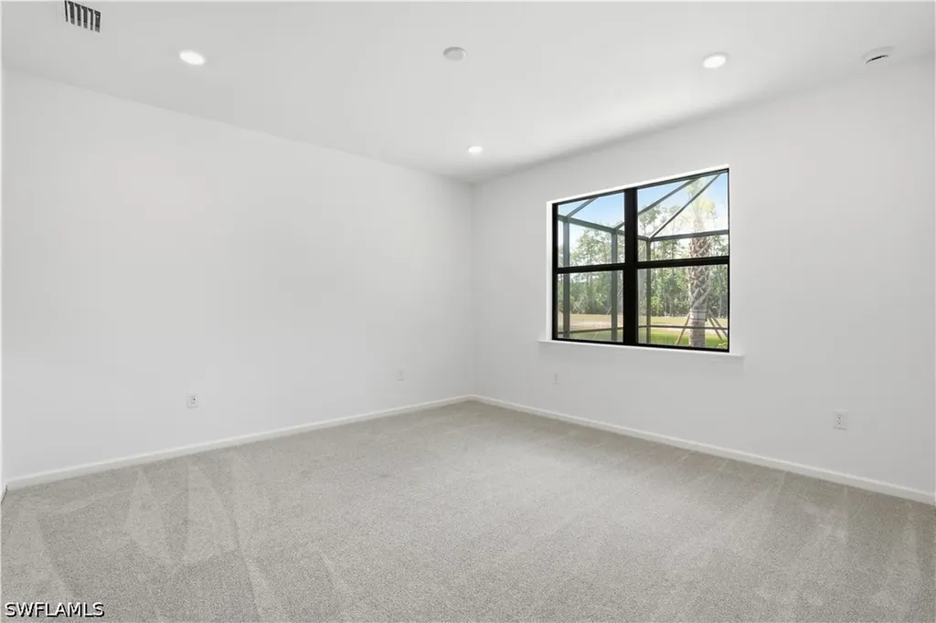 2139 Freemont Way Naples FL 34120