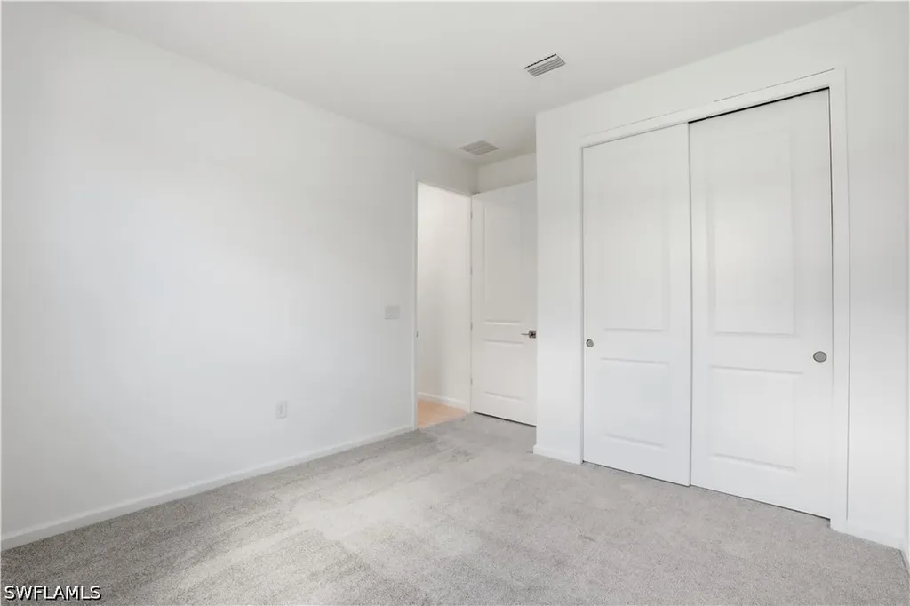 2139 Freemont Way Naples FL 34120