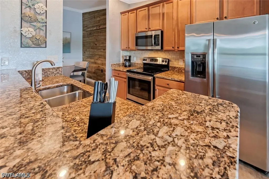 9513 Avellino Way Naples FL 34113