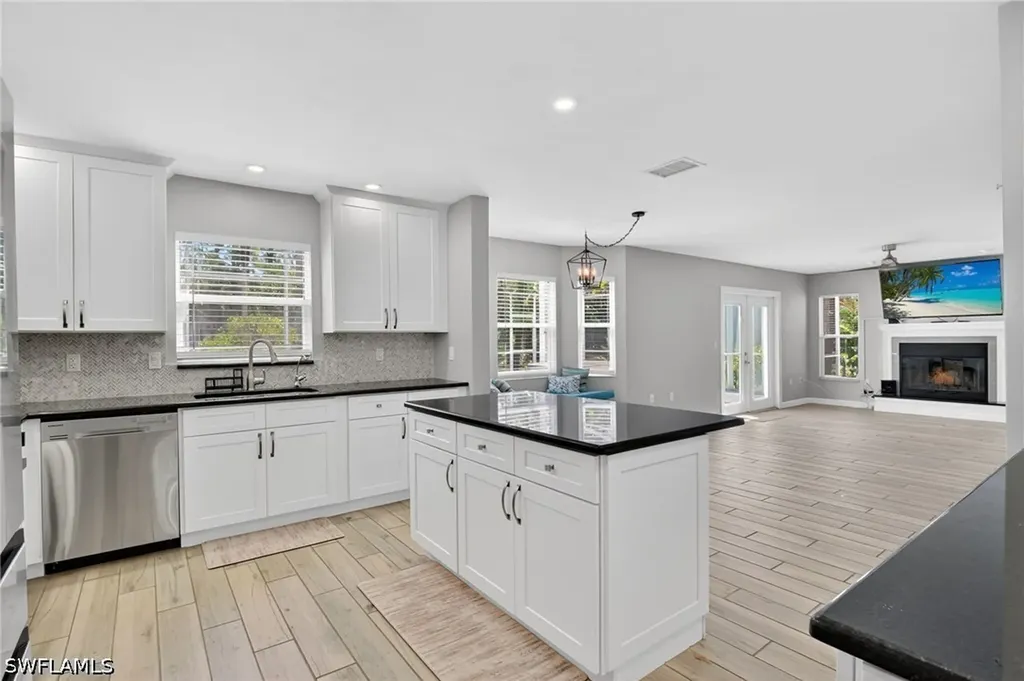 1720 16th Street NE Naples FL 34120
