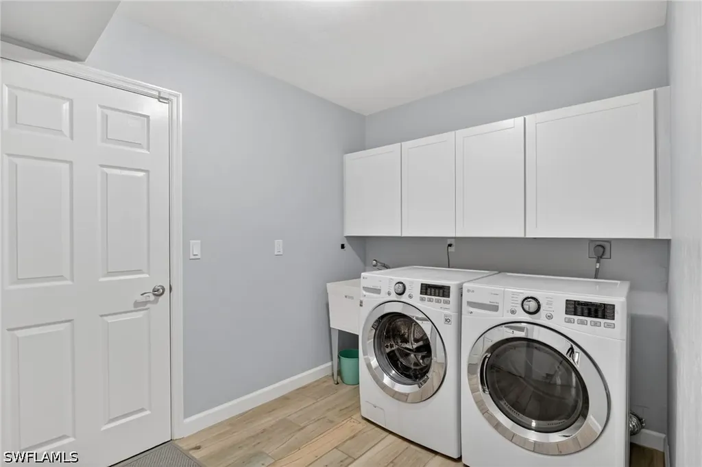 1720 16th Street NE Naples FL 34120