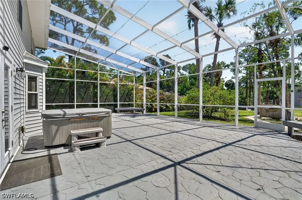 1720 16th Street NE Naples FL 34120