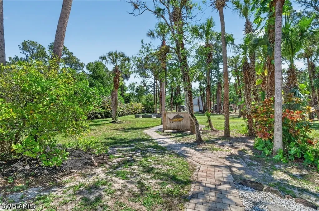 1720 16th Street NE Naples FL 34120