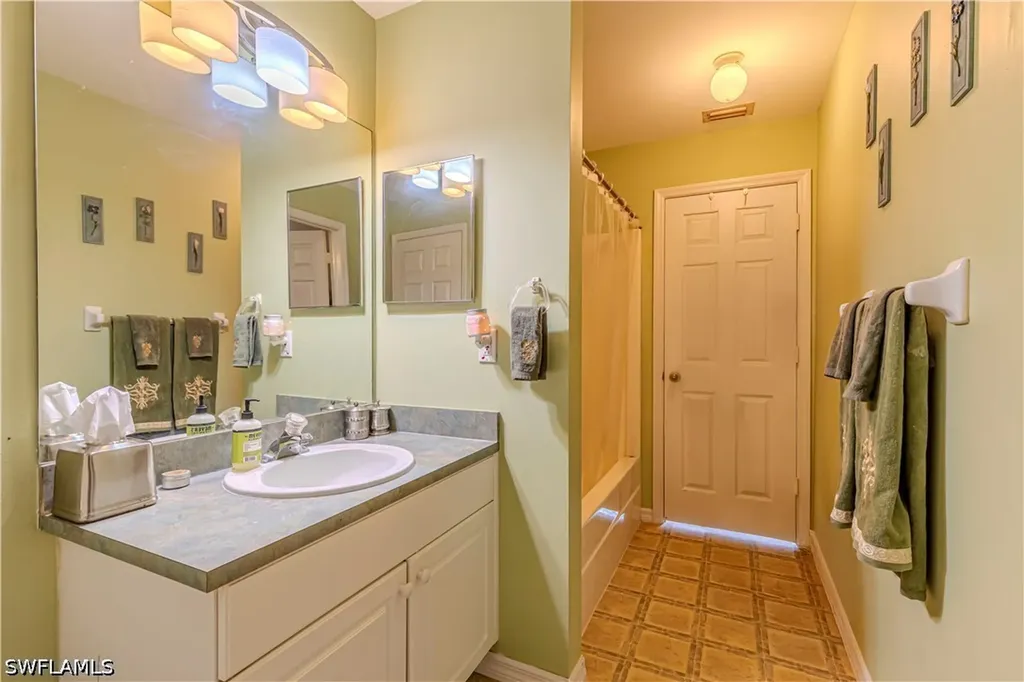 4140 SW 8th Court Cape Coral FL 33914