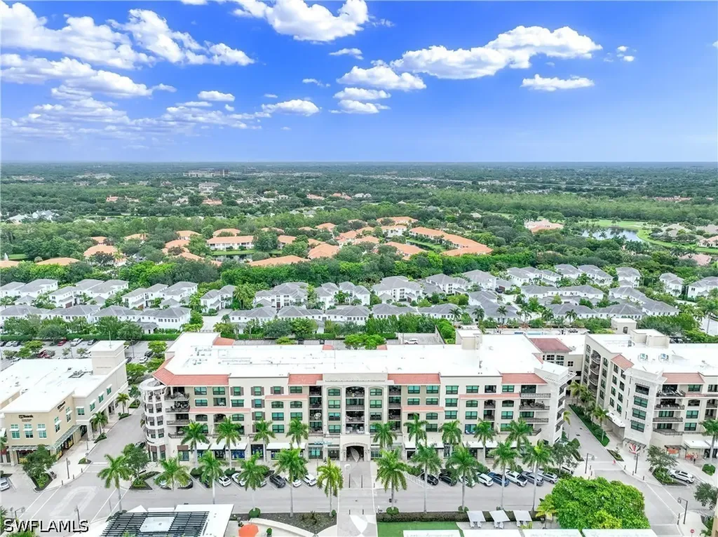 9115 Strada Place Naples FL 34108