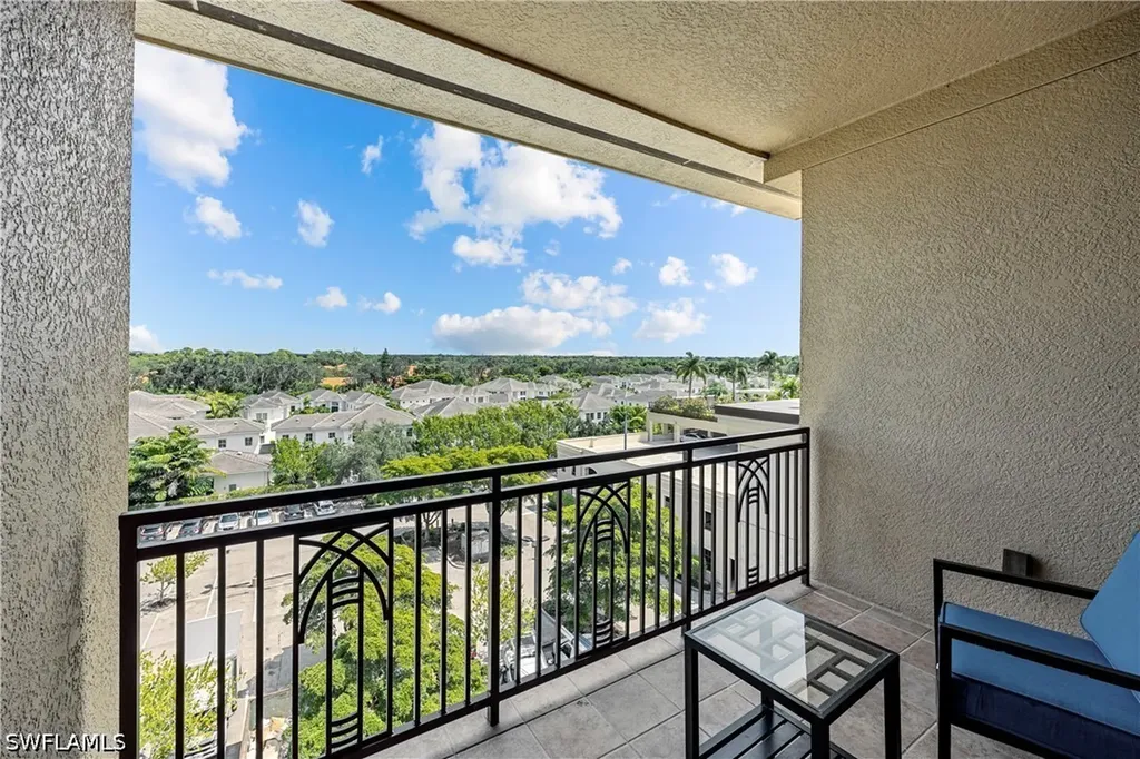 9115 Strada Place Naples FL 34108