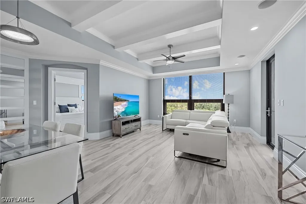 9115 Strada Place Naples FL 34108