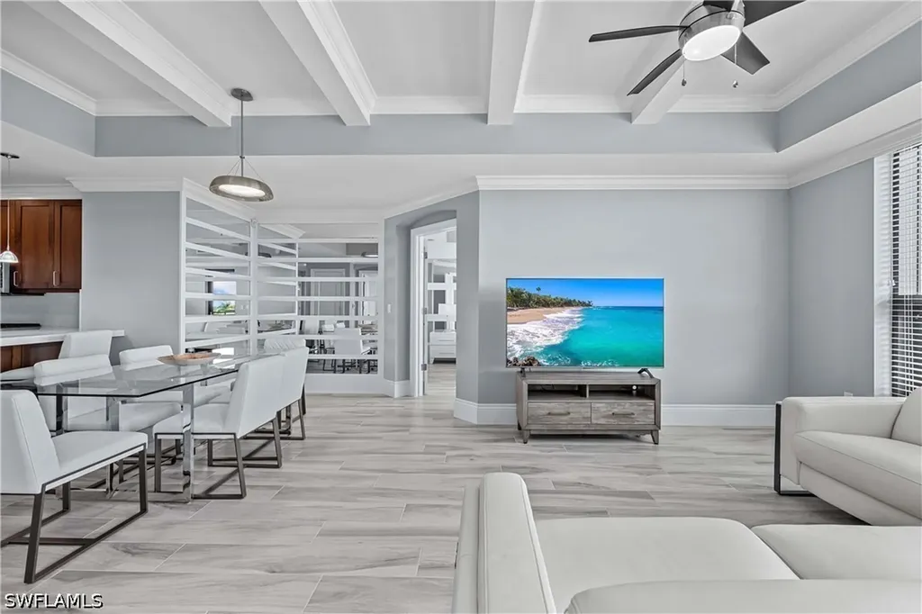 9115 Strada Place Naples FL 34108