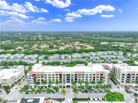 9115 Strada Place Naples FL 34108