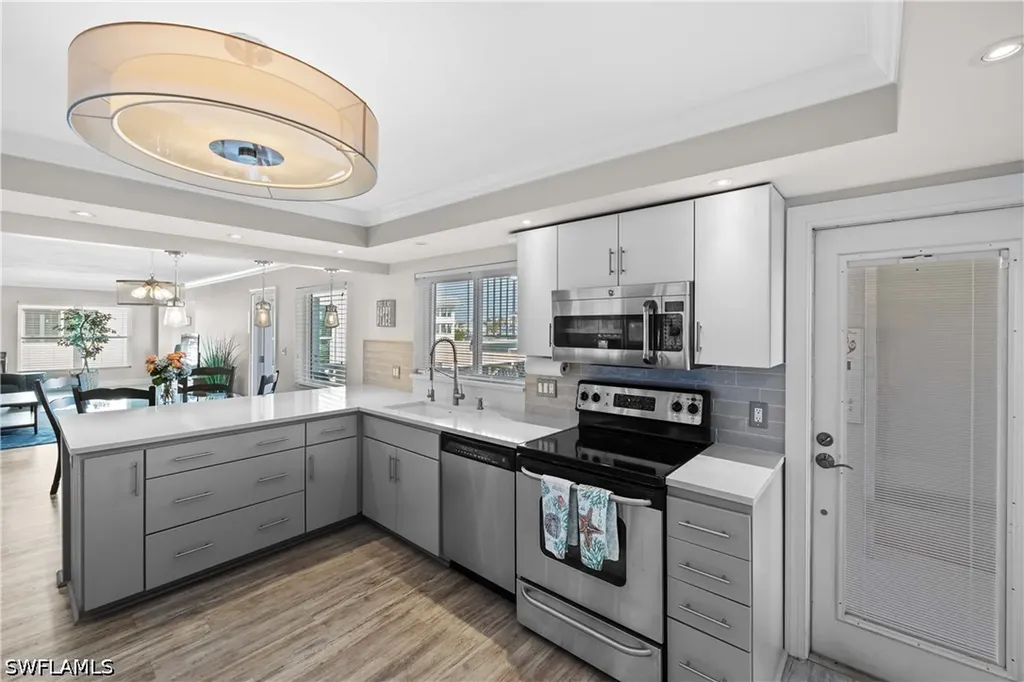 1100 8th Avenue S Naples FL 34102