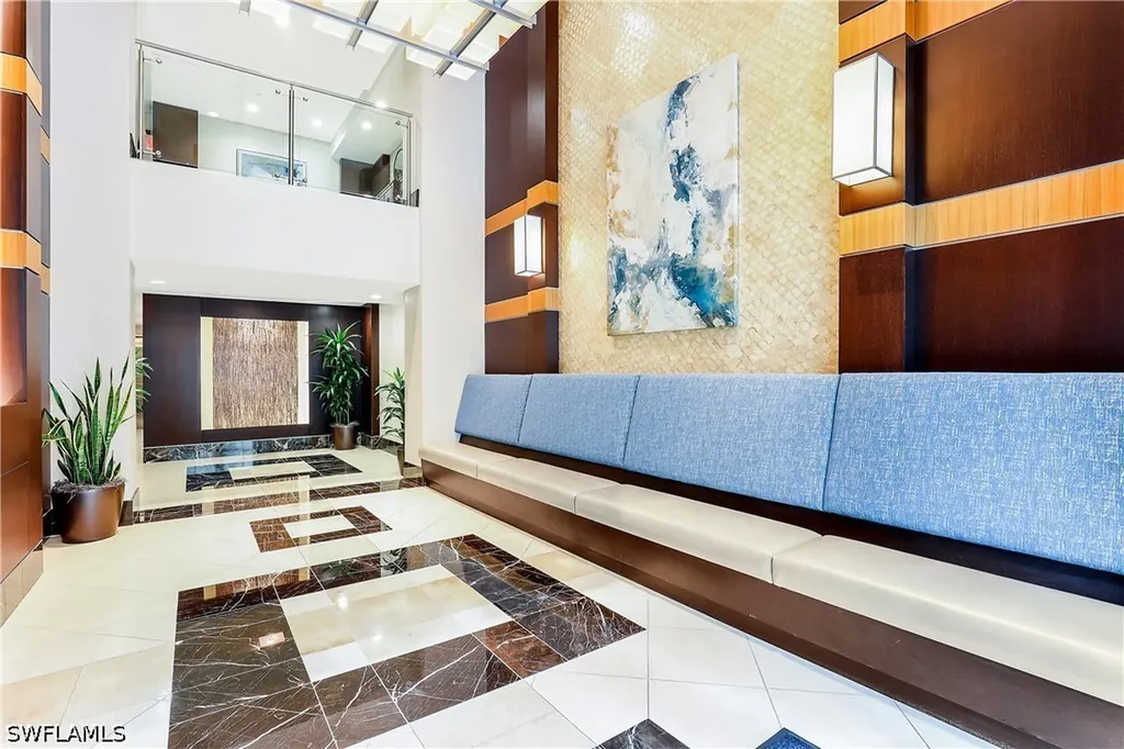9123 Strada Place Naples FL 34108