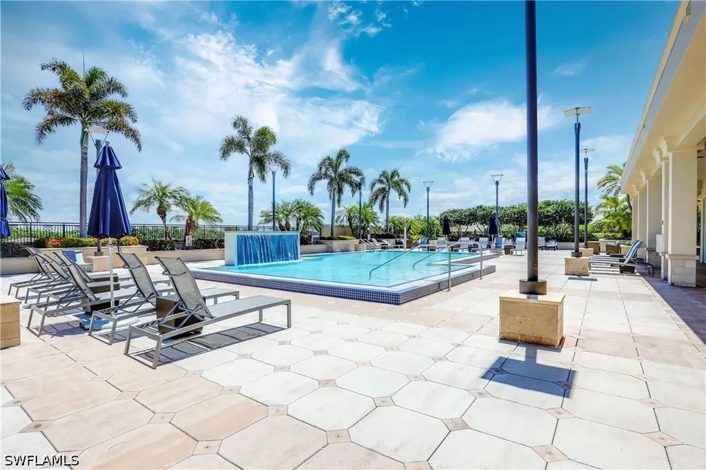 9123 Strada Place Naples FL 34108
