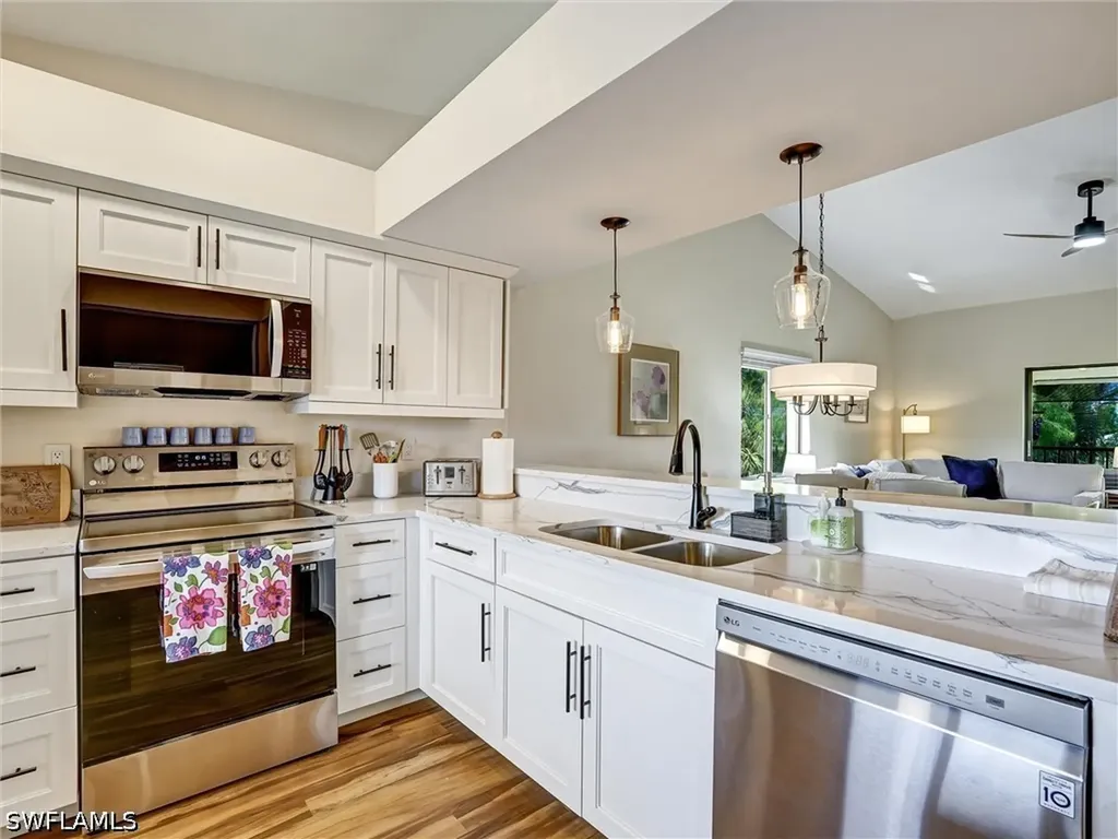 7300 Saint Ives Way Naples FL 34104