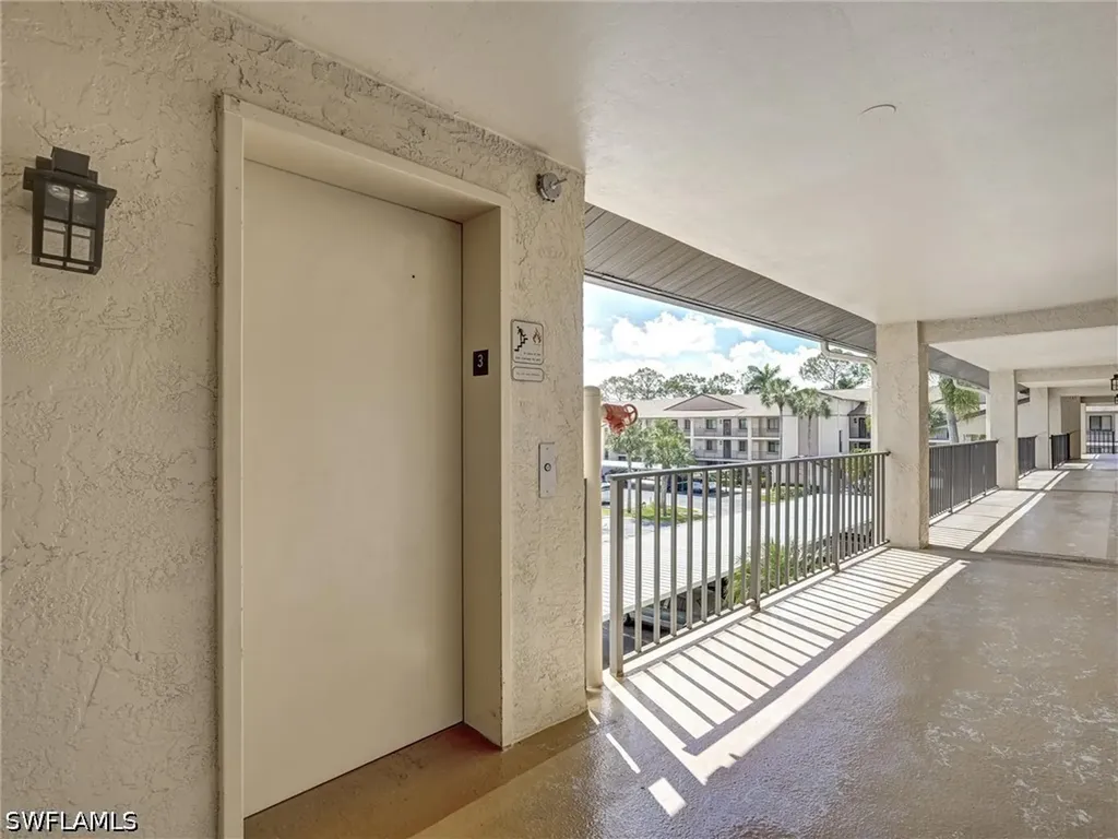 7300 Saint Ives Way Naples FL 34104