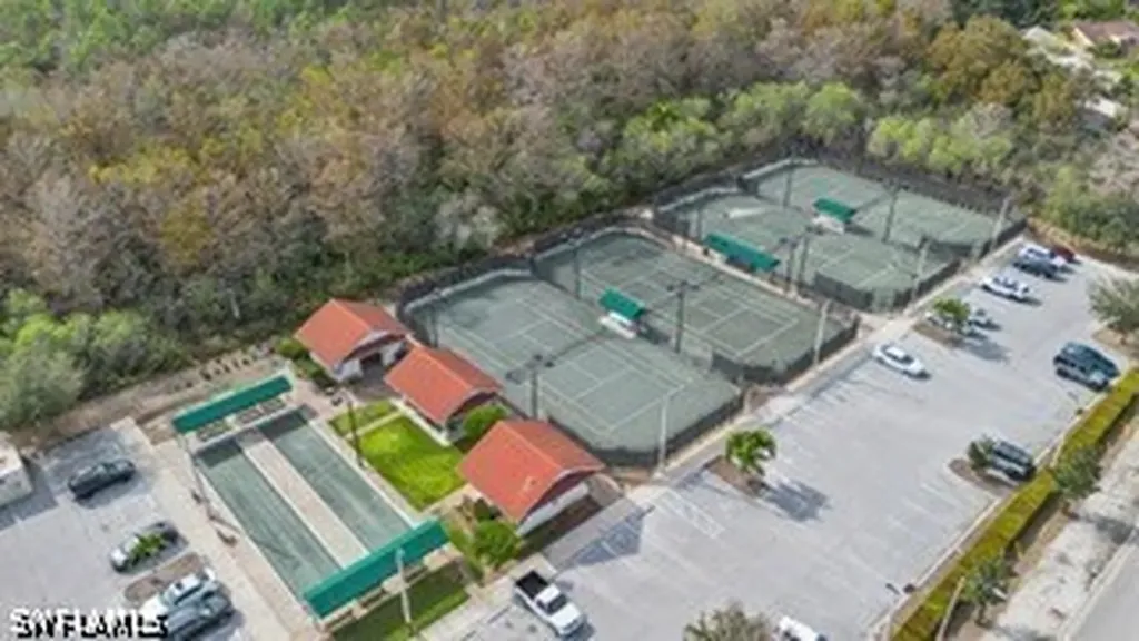 7300 Saint Ives Way Naples FL 34104
