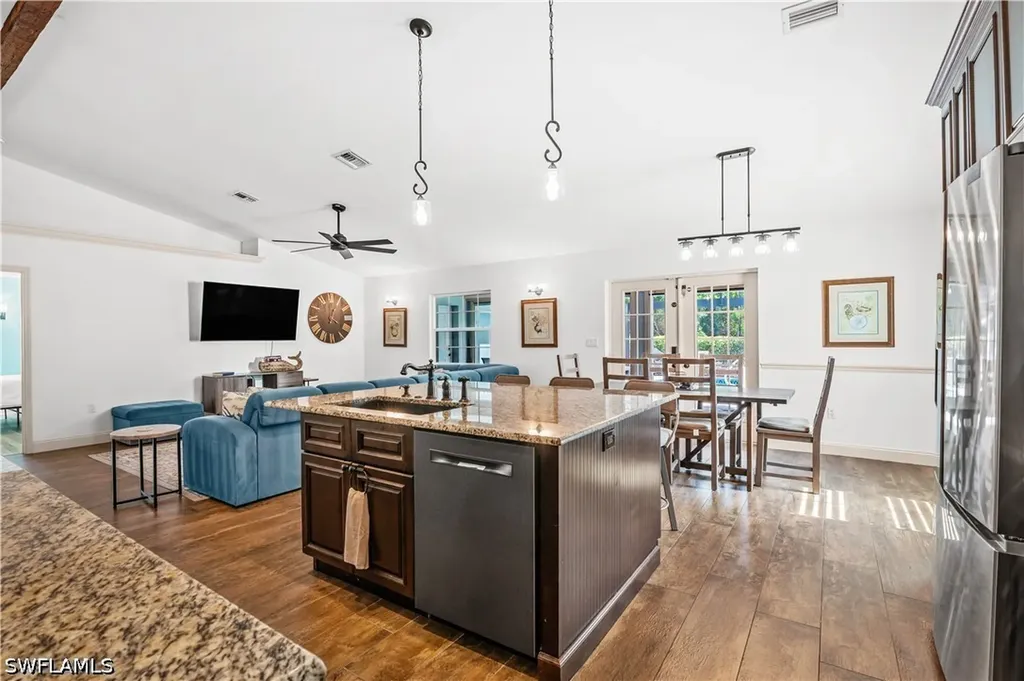 36 5th Street Bonita Springs FL 34134