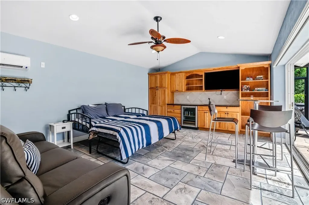 36 5th Street Bonita Springs FL 34134