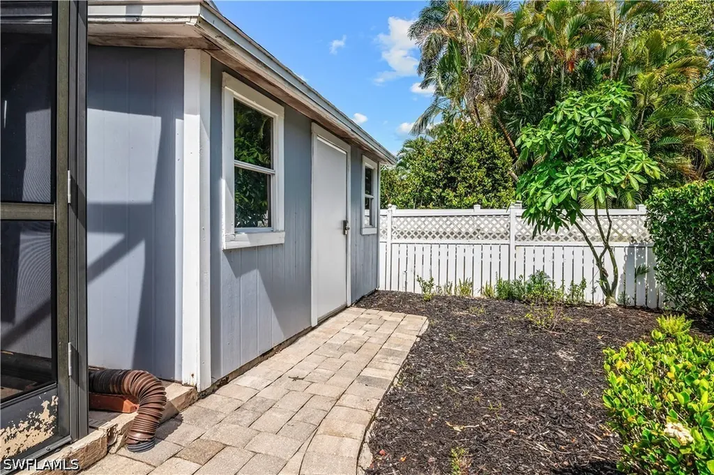 36 5th Street Bonita Springs FL 34134