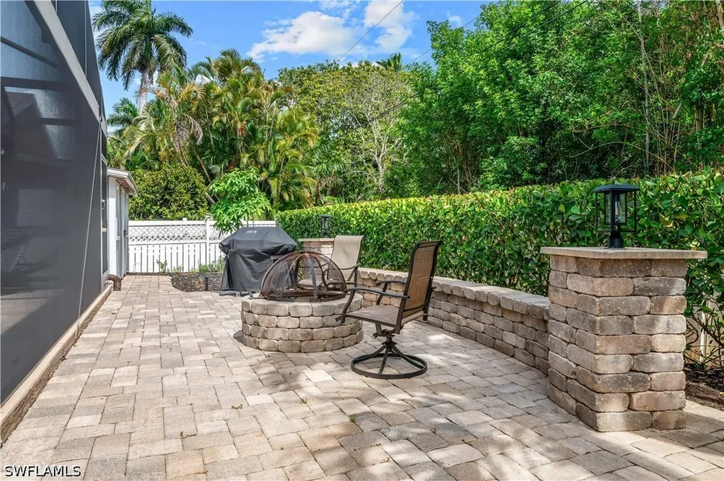 36 5th Street Bonita Springs FL 34134