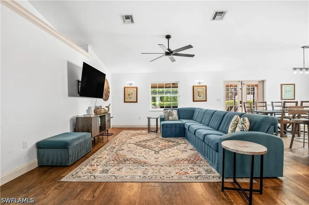 36 5th Street Bonita Springs FL 34134