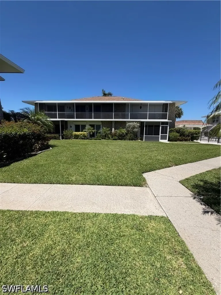 330 Kon Tiki Drive Naples FL 34113