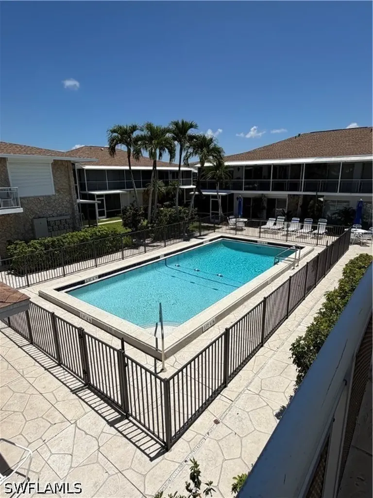 330 Kon Tiki Drive Naples FL 34113