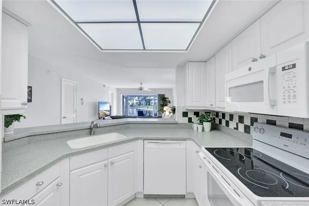 774 Wiggins Lake Drive Naples FL 34110
