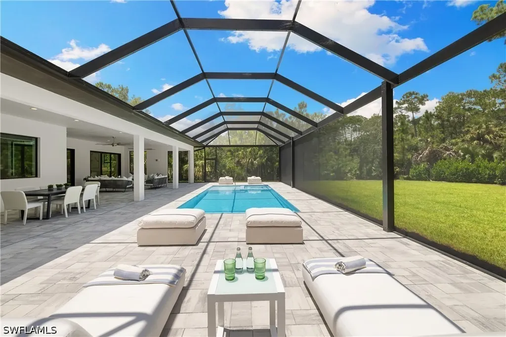 4751 1st Avenue SW Naples FL 34119