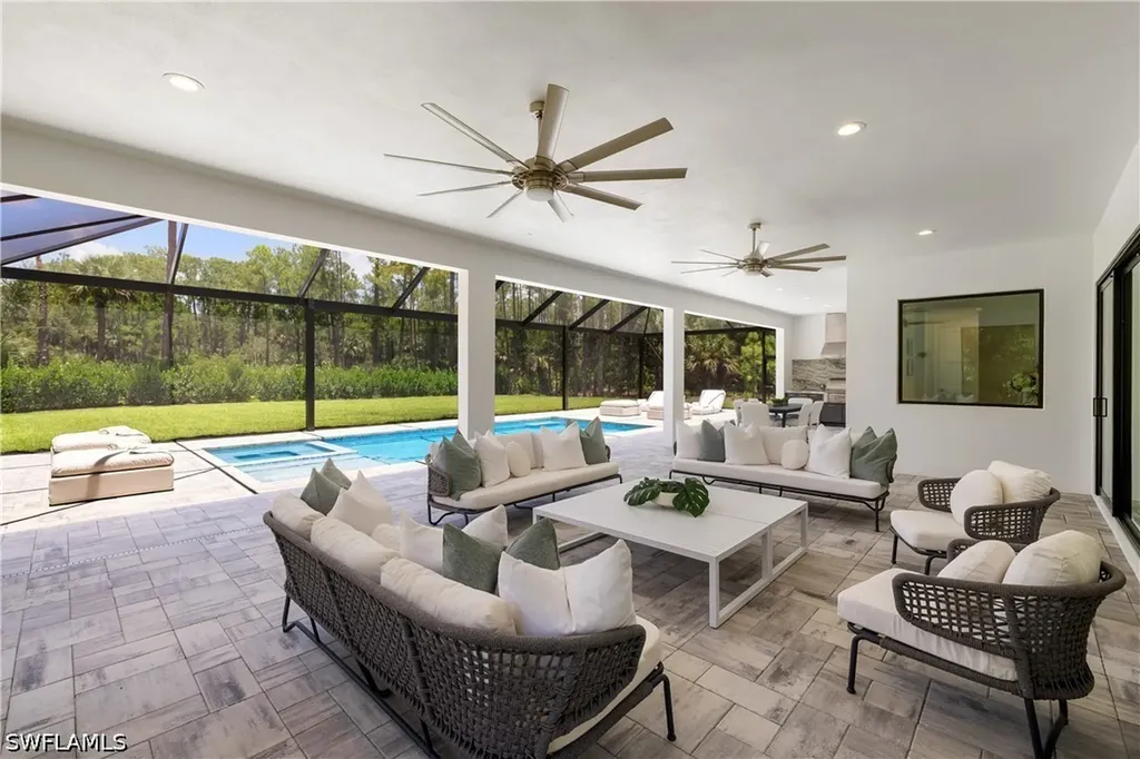4751 1st Avenue SW Naples FL 34119