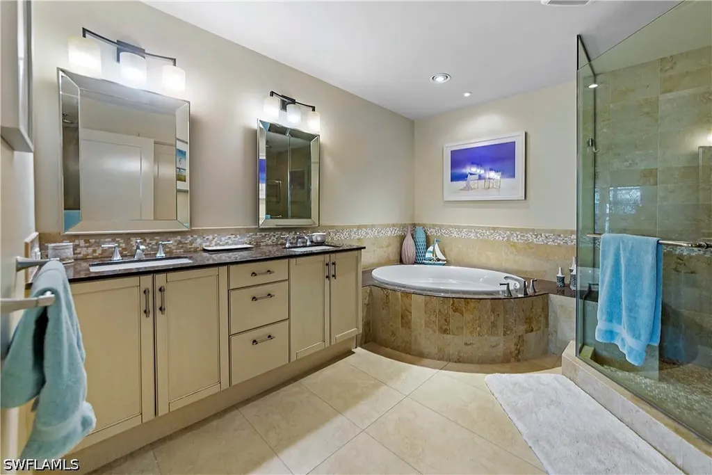 9115 Strada Place Naples FL 34108