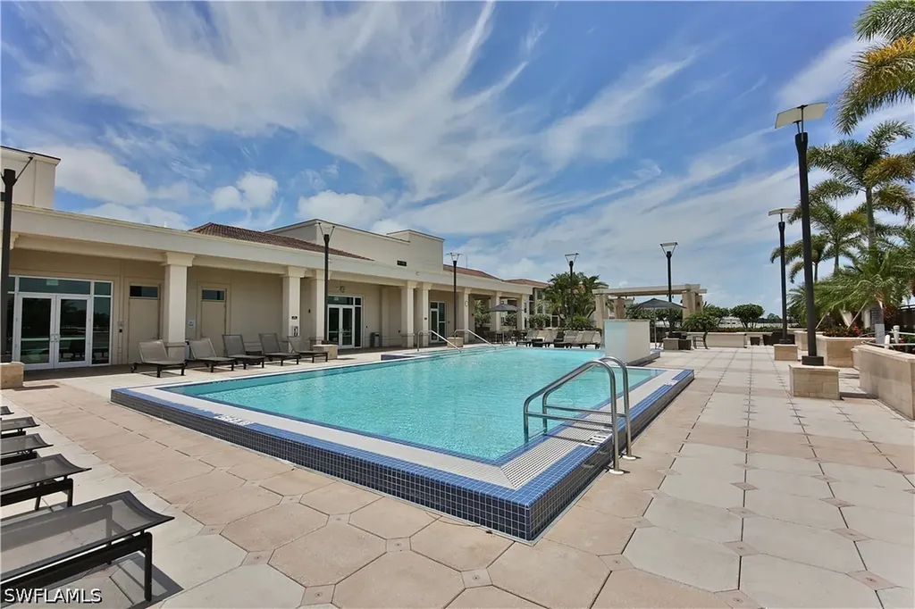 9115 Strada Place Naples FL 34108