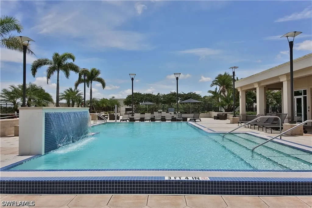 9115 Strada Place Naples FL 34108