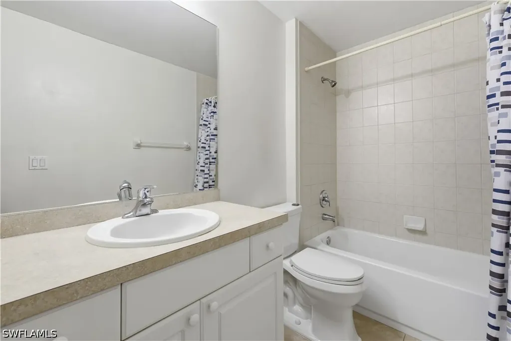 1082 Ridgeway Drive North Fort Myers FL 33903