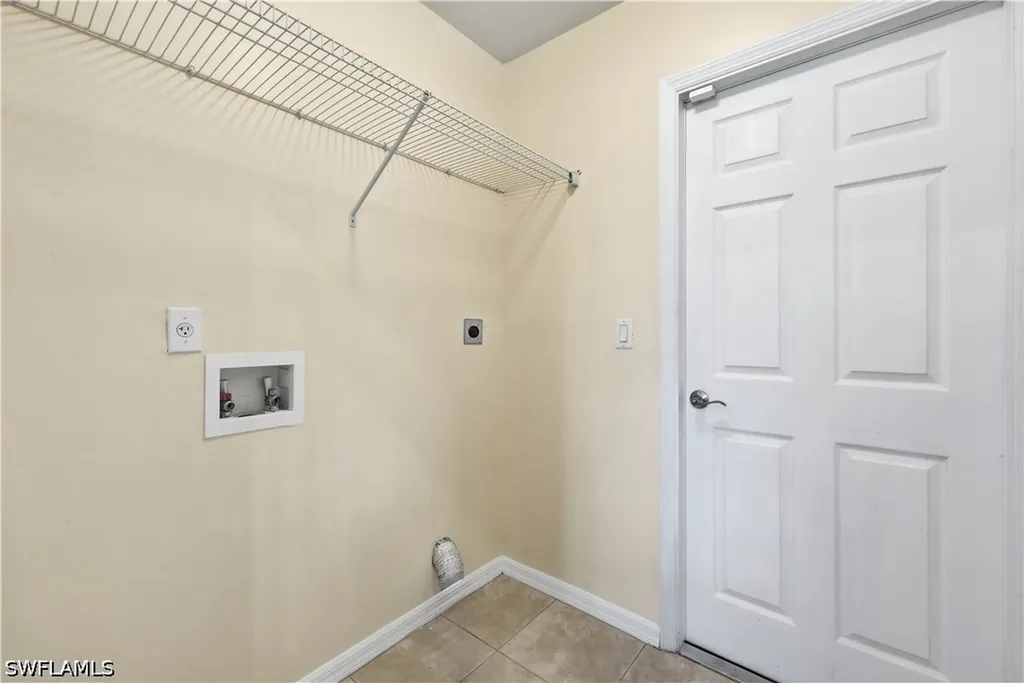 1082 Ridgeway Drive North Fort Myers FL 33903