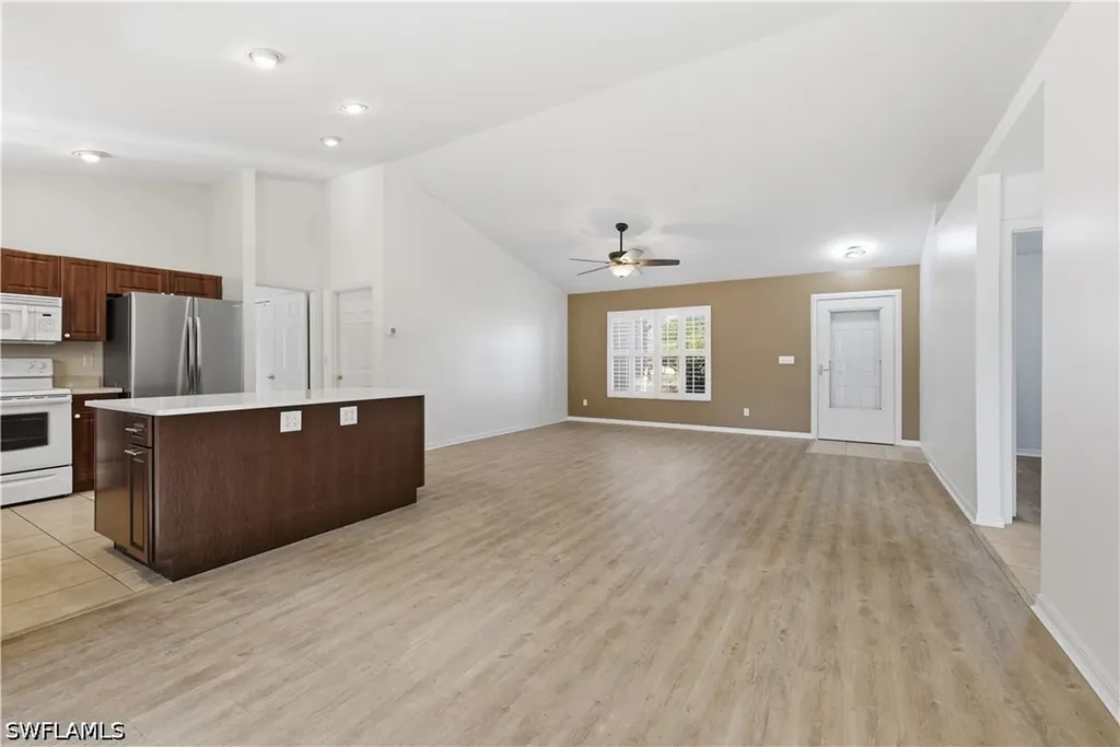 1082 Ridgeway Drive North Fort Myers FL 33903
