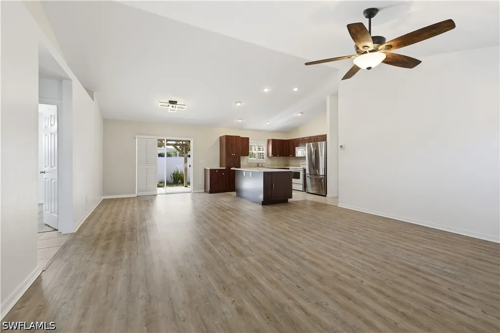 1082 Ridgeway Drive North Fort Myers FL 33903