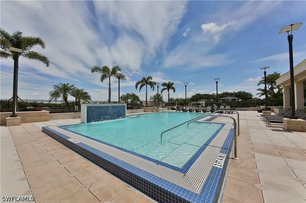 9115 Strada Place Naples FL 34108