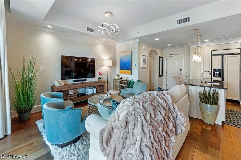 9115 Strada Place Naples FL 34108