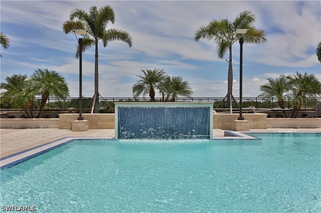 9115 Strada Place Naples FL 34108
