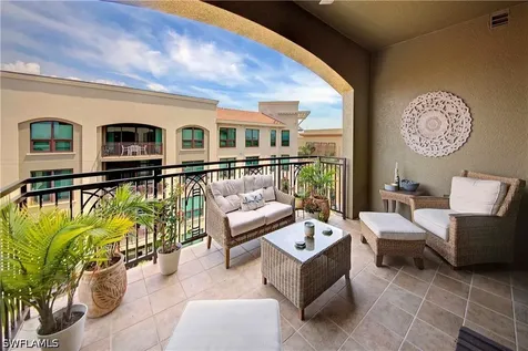 9115 Strada Place Naples FL 34108