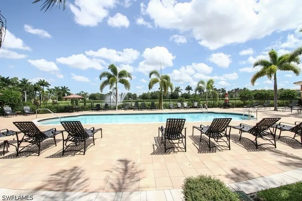 1810 Florida Club Circle Naples FL 34112