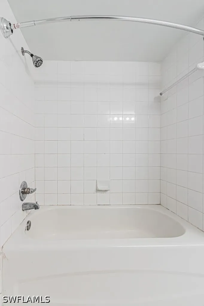 1810 Florida Club Circle Naples FL 34112