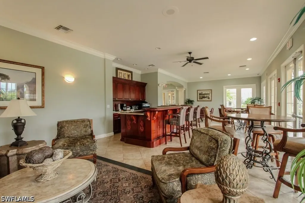 1810 Florida Club Circle Naples FL 34112