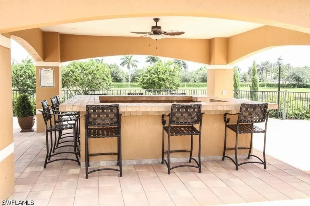 1810 Florida Club Circle Naples FL 34112