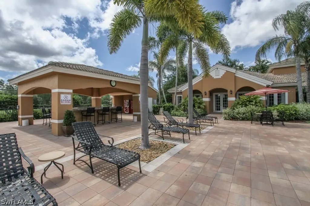 1810 Florida Club Circle Naples FL 34112